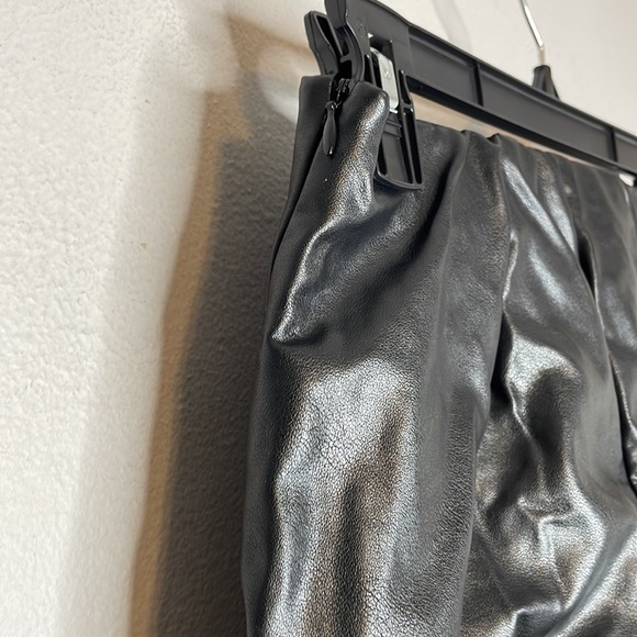 Tuckernuck | Ashford Vegan Leather Pants - Picture 7 of 8